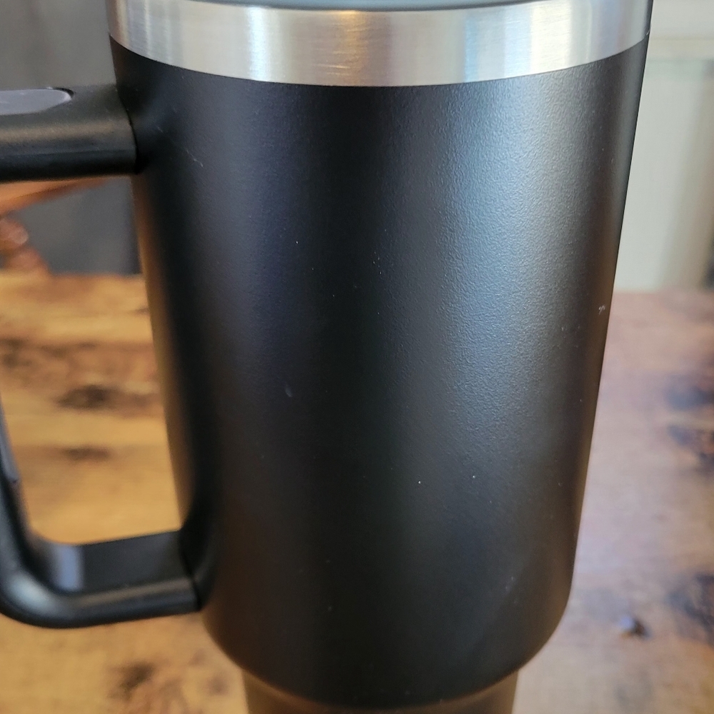 Glass for hot cold drinks